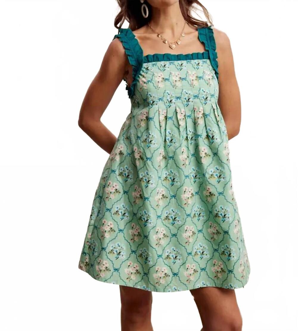 NEW LISTICLE floral ruffle strap mini dress in green